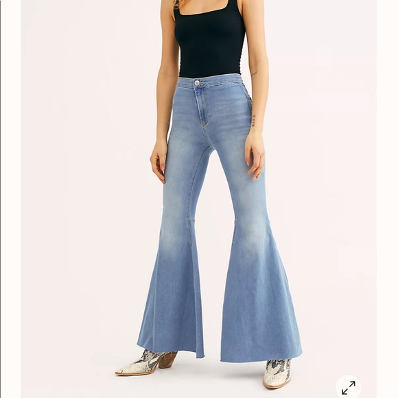 Free People Denim - Free People | Just float on flares size 26 NWOT